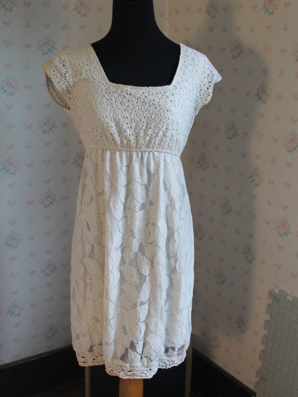 Ultra Pink Ivory Lace  Eyelet Crochet Mini Dress, Juniors Medium